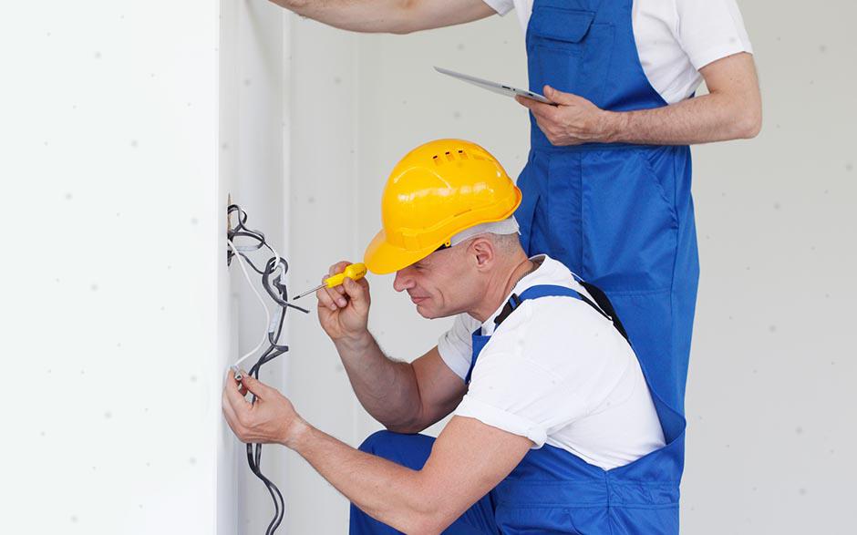 électricien de maintenance Sagy